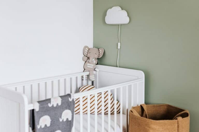 A kid's bedroom with a bed in it